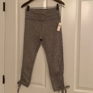 NWTs Free People Movement Capri leggings. Grey. Size Small.
